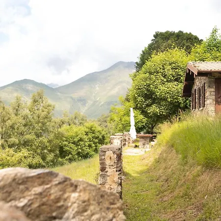 Bodone By Halldis * Livo (Lombardy)