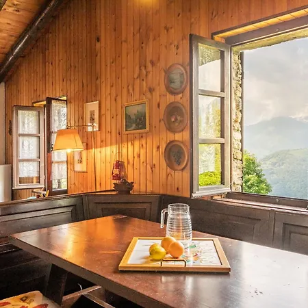 Bodone By Halldis * Livo (Lombardy)