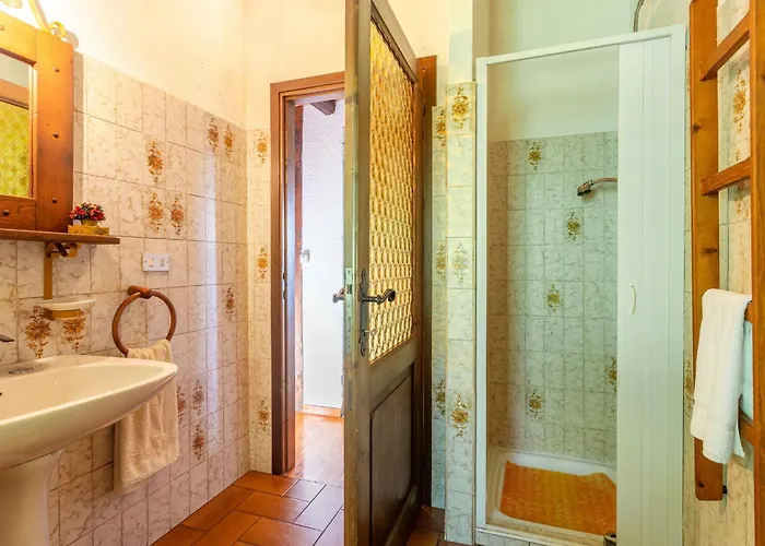 Bodone By Halldis * Livo (Lombardy)