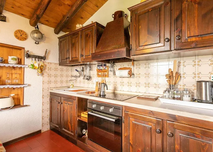 Апартаменты Bodone By Halldis Livo (Lombardy)