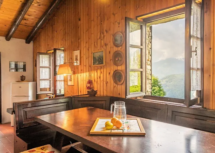 Bodone By Halldis * Livo (Lombardy)